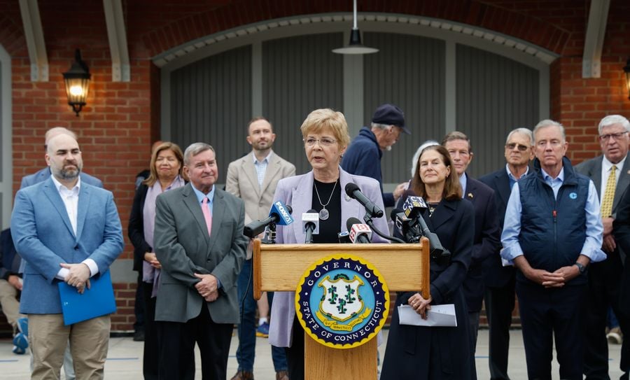6_Zawistowski Train and TOD ribbon cutting 101326-9893.jpg